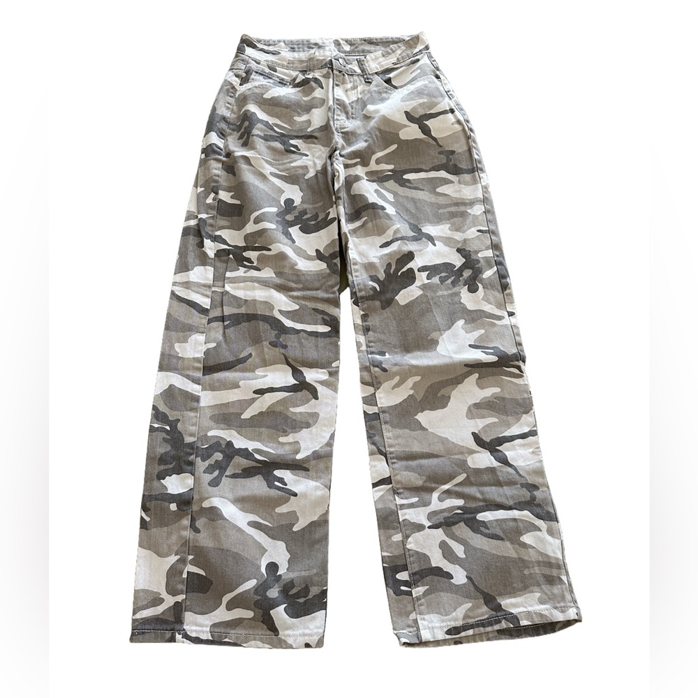 SHEIN Gray Camouflage Wide Leg Pants